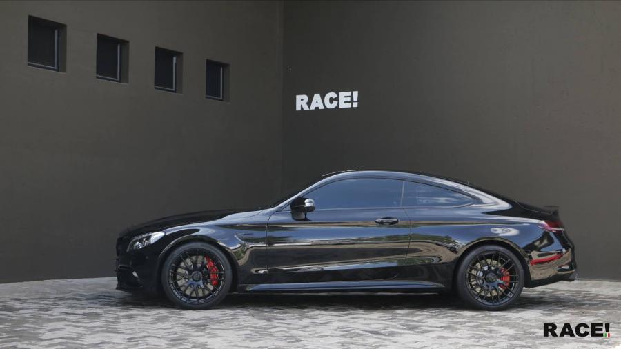  Mercedes-AMG C63 S Coupe by RACE! 2017 года  (фото 3 из 5)